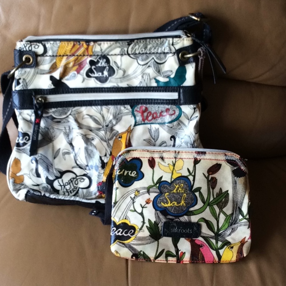 ❌SOLD❌ Sakroots Peace Crossbody and Wristlet Set - Picture 1 of 13